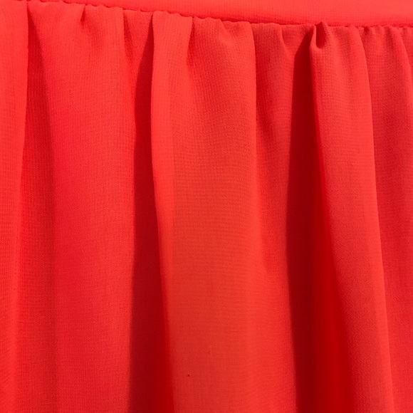 Salmon pink high-low skirt - Picture 2 of 2
